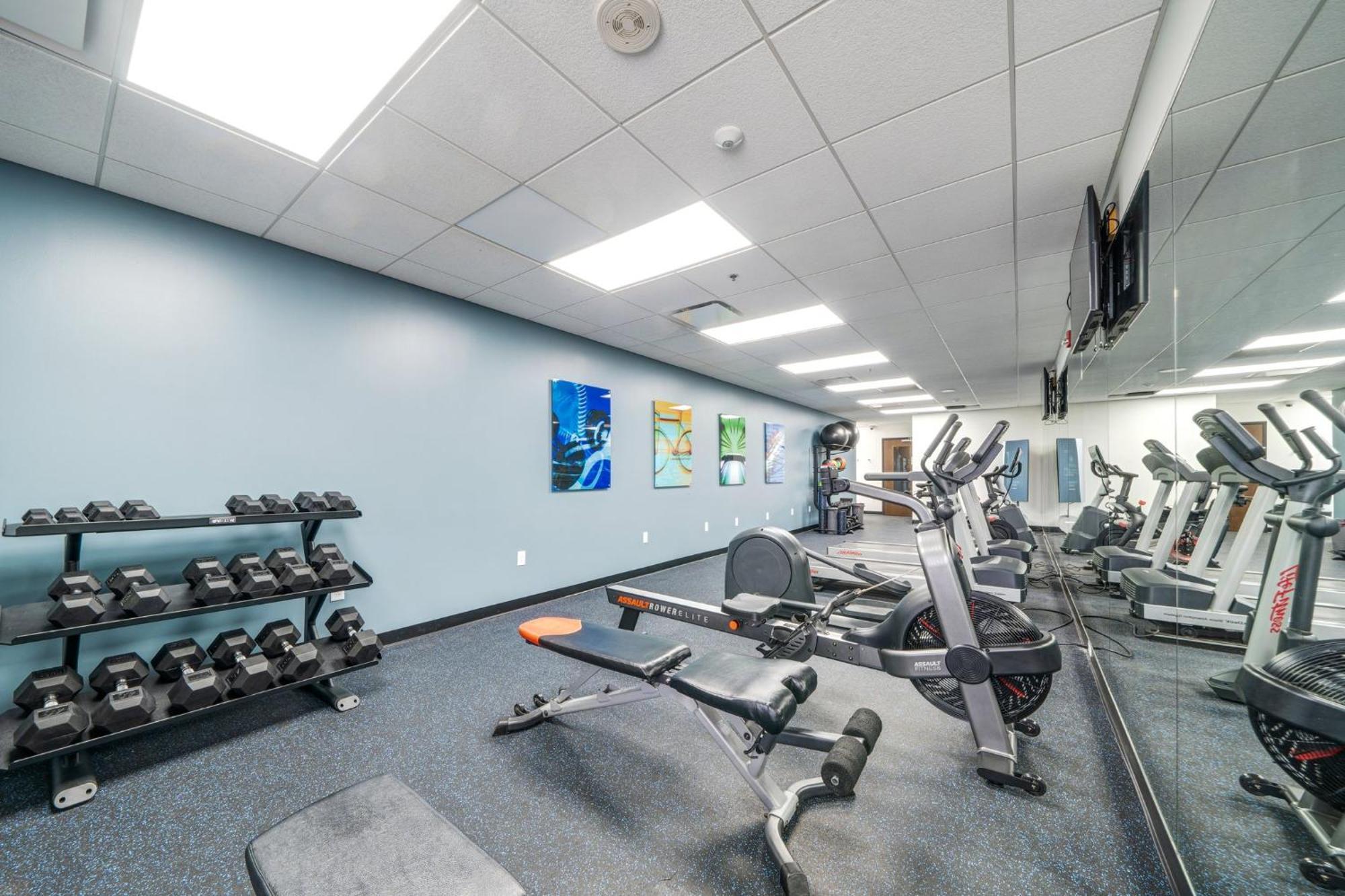 Sky High Luxury - 10th Floor - Premium Location 24-7 Parking Gym Lounge Pittsburgh